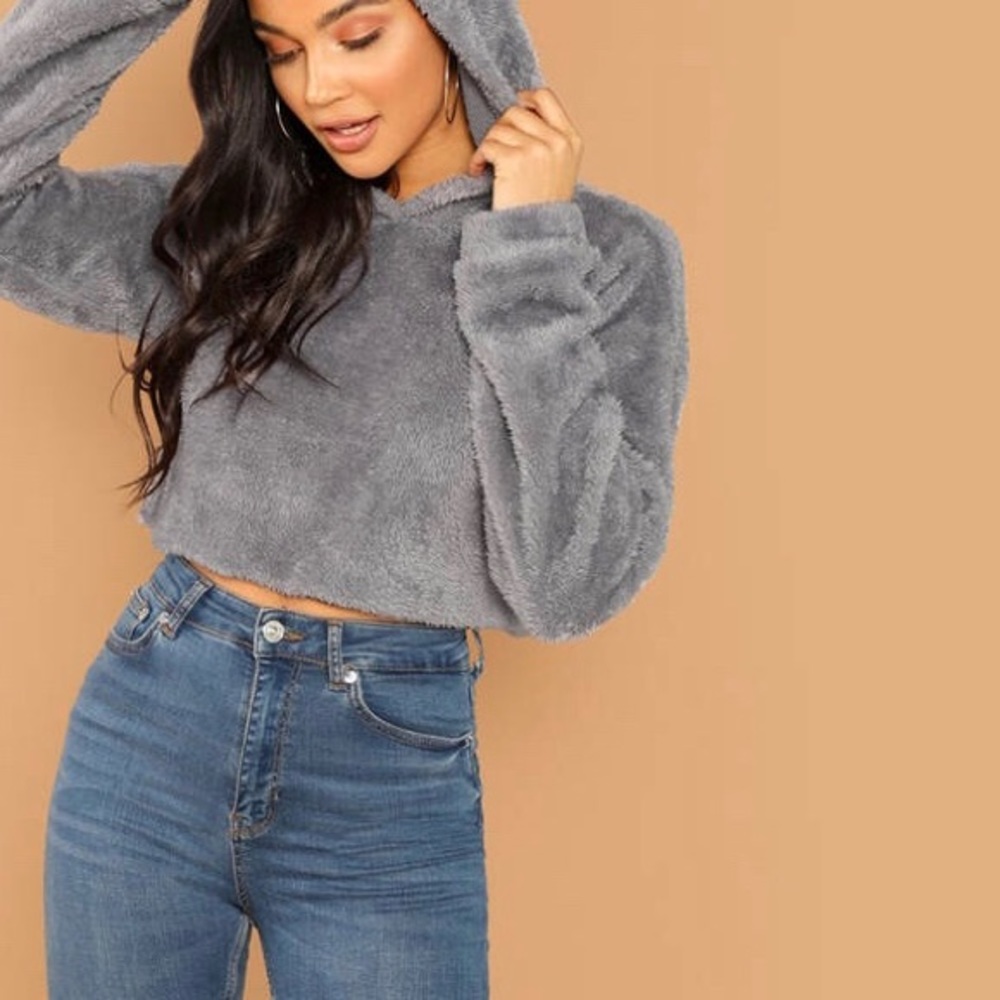 🔜PRE-ORDER 🌟 Cropped Teddy Hoodie